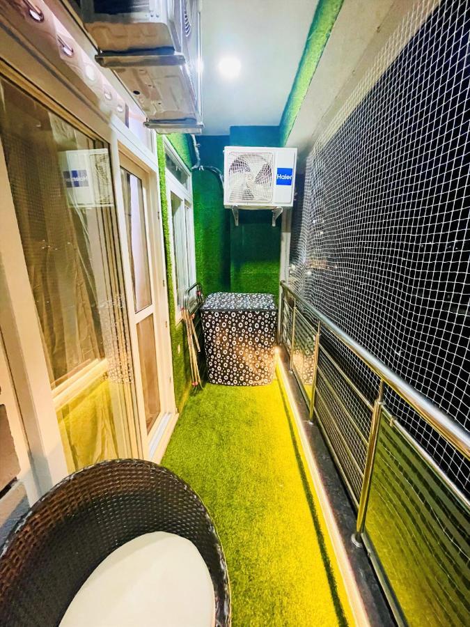 Airport Bliss Apartment+Balcony & Netflix + Prime Jaipur Bagian luar foto