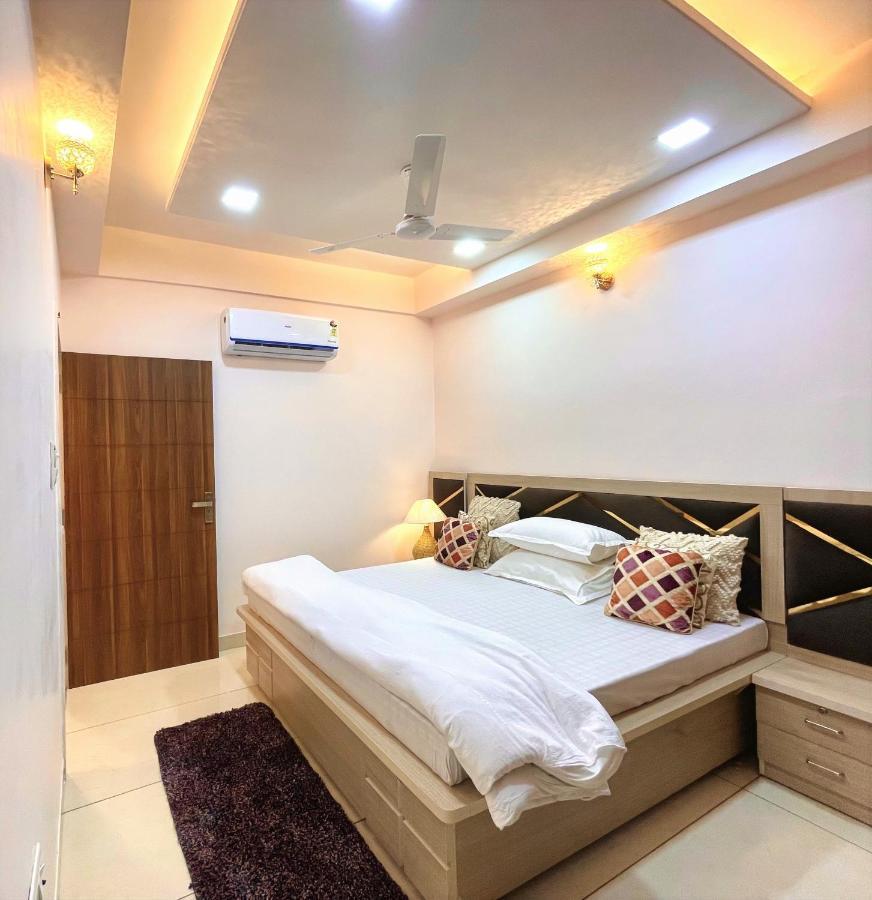Airport Bliss Apartment+Balcony & Netflix + Prime Jaipur Bagian luar foto