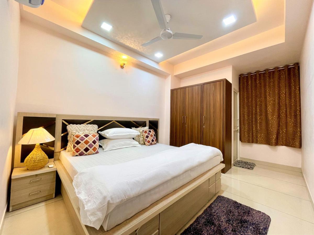 Airport Bliss Apartment+Balcony & Netflix + Prime Jaipur Bagian luar foto