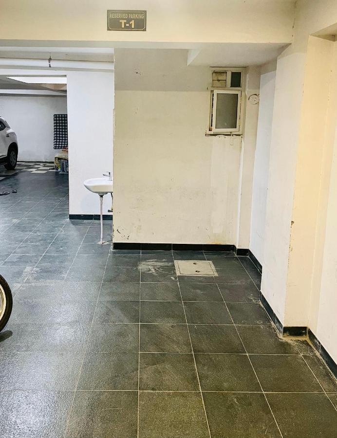 Airport Bliss Apartment+Balcony & Netflix + Prime Jaipur Bagian luar foto